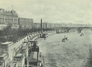 جسر واترلو ، فيكتوريا إمبانكمينت ، وستمنستر إل بي: ينظر شمالا من جسر هانجرفورد ، 1895 بواسطة مصور انجليزى