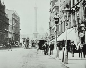 وايتهول ، وستمنستر إل بي: وايتهول يتطلع إلى ساحة الطرف الأغر ، 1895 بواسطة مصور انجليزى
