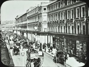 Whiteleys ، Westbourne Grove ، Westminster LB: النظر غربًا ، 1895 بواسطة مصور انجليزى