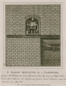 A Basso Relievo of Gardiner بواسطة مدرسة اللغة الإنجليزية