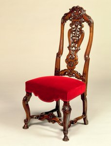 كرسي منسوب إلى توماس وريتشارد روبرتس ، حوالي 1710 (الجوز المنحوت والمفروشات) بواسطة مدرسة اللغة الإنجليزية