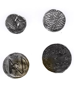 عملات من Cunobelinus أو Cymbeline (د 43 م) ، أوفا ، ملك ميرسيا (757-96 م) وألفريد (871-99 م) وإدوارد الأكبر (871-924 م) (فضي)