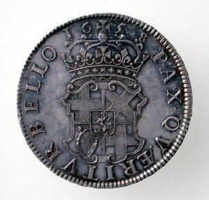 تاج أوليفر كرومويل (1599-1658) ، لندن منت ، 1658 (عكسي) (فضي) (للأمام انظر 168061) بواسطة مدرسة اللغة الإنجليزية