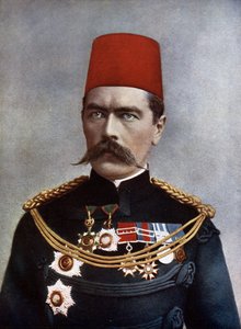اللواء اللورد هوراشيو هربرت كيتشنر (1850-1916) من الخرطوم وبروم ، رسم توضيحي من "مشاهير الجيش" بقلم تشارلز ن. روبنسون ، نُشر عام 1900 (ليثو ملون) بواسطة مدرسة اللغة الإنجليزية