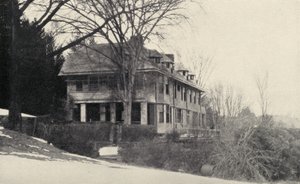 Naulakha Brattleboro، Vermont، USA، Rudyard Kiplings American home، from Something of Myself، بقلم روديارد كيبلينغ ، نُشر عام 1937 بواسطة مدرسة اللغة الإنجليزية