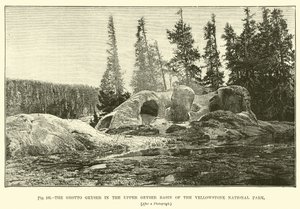 The Grotto Geyser in the Upper Geyser Basin of the Yellowstone National Park بواسطة مدرسة اللغة الإنجليزية