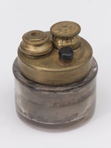 محبرة السفر ، حوالي 1815 (محبرة) بواسطة مدرسة اللغة الإنجليزية