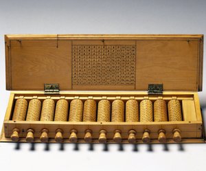 قضبان نابير ، 1671-1700 (خشب)