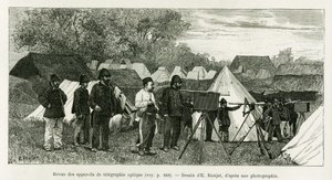 مراجعة جهاز التلغراف البصري. نقش لإي رونجات ، لتوضيح قصة Trente mois au Tonkin ، في عام 1884 ، بواسطة الطبيب بول هوكوارد ، في le Tour du monde 1890 ، تحت إشراف Edouard Charton (1807-1890) ، Hachette ، باريس.