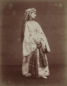 سارة برنهاردت في زائير فولتير 1874. بواسطة إتيان كارات