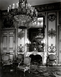 التصميم الداخلي لفندق Hotel d'Evreux (الآن Palais de l'Elysee) ، باريس: الصالون الرائع. الهندسة المعمارية من قبل إتيان لويس بولي (إتيان لويس بول) ، مهندس معماري فرنسي (1728-1799).