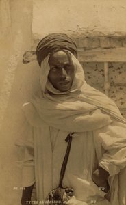 رجل بربري مزابي بواسطة إتيان ونوردين لويس أنتونين نوردين