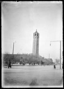 منظر لشرق باركواي يتطلع نحو متحف بروكلين ، c.1903-10 (نترات سلبية) بواسطة يوجين ويملينجر
