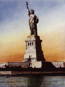 The Statue of Liberty, New York Harbour (photo) بواسطة المصور الأوروبي