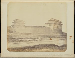 [بوابة بكين بعد الاستسلام - 21 أكتوبر 1860 - القوات البريطانية والفرنسية في الحيازة] بواسطة فيليس بيتو