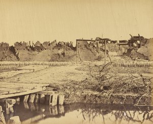 يظهر الجزء الخارجي من الحصن الشمالي المدخل الإنجليزي في 21 أغسطس 1860 بواسطة فيليس بيتو