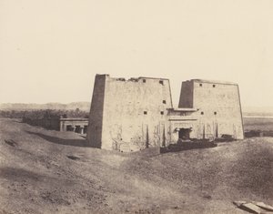 إدفو أبولونوبوليس ماجنا ، منظر عام للمعبد ، 1851-52 ، طبعت 1853-54.