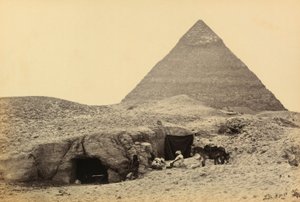 مصر وفلسطين: أهرامات الكفرين والمقابر في قلعة الجيزة ، صعيد مصر