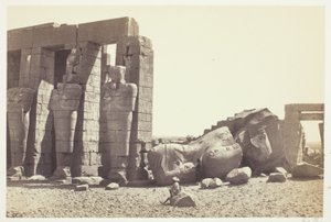 أعمدة أوزورييد والعملاق الهائل الساقط بواسطة فرانسيس فريث