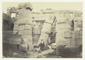 أعمدة في القاعة الكبرى ، الكرنك ، 1857.