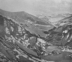 قطع حاد حاد من نهر ألف عبر نهر Koettlitz الجليدي ، c1911 ، 1913