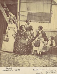[صورة جماعية لأربع نساء وثلاثة أطفال] ، 1850 - 60. بواسطة فرانز انطوان
