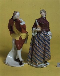 Commedia dellArt Figures of Donna Martina and Octavio، Nymphenburg، c.1760 (porcelain)