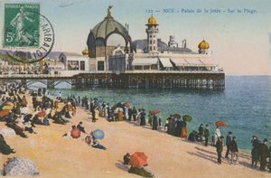 شاطئ وقصر لا جيت ، نيس. أُرسلت البطاقة البريدية عام 1913. بواسطة مصور فرنسي