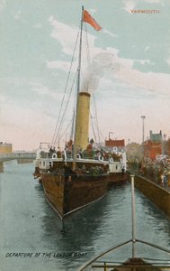 رحيل قارب لندن في يارموث. أُرسلت البطاقة البريدية عام 1913. بواسطة مصور فرنسي
