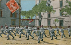 تمرين المشاة الفرنسي ، أرسل بطاقة بريدية في عام 1913. بواسطة مصور فرنسي