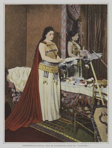 السوبرانو الفرنسية لوسيان بريفال في دور Brunnhilde في أوبرا ريتشارد فاغنر Die Walkure (The Valkyrie) (صورة ملونة) بواسطة مصور فرنسي