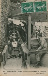أرسلت مدينة ماجيك ، باريس ، بطاقة بريدية في 19 يوليو 1913 بواسطة مصور فرنسي
