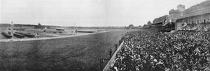 باريس - La Revue du 14 Juillet a Longchamp (b / w photo) بواسطة مصور فرنسي