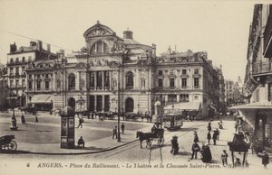 ساحة دو راليمينت ، المسرح و Chaussee Saint-Pierre ، أنجيه ، فرنسا بواسطة مصور فرنسي