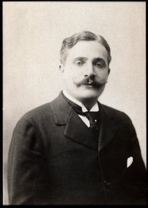 صورة لبيير ديكورسيل (1856-1926) ، كاتب فرنسي. بواسطة مصور فرنسي