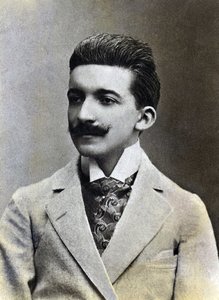 صورة للكاتب الفرنسي بيير لويس ديت لويس (1870-1925). بواسطة مصور فرنسي