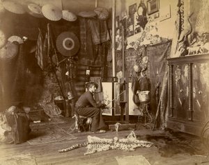 صور الرسام الفرنسي روشغروس في الاستوديو الخاص به ، حوالي عام 1885 (طباعة فضية من الجيلاتين) بواسطة مصور فرنسي