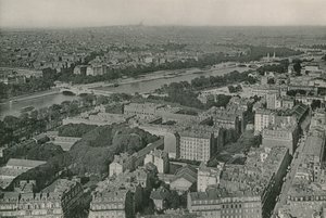 منظر على الشانزليزيه و Sacre-Coeur مأخوذ من برج إيفل ، عرض على الشانزليزيه و Sacre-Coeur أخذ من برج إيفل (التصوير الفوتوغرافي) بواسطة مصور فرنسي