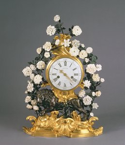 A Louis XV Clock, Vincennes/Mennecy, c.1750 (porcelain, ormolu and bronze) بواسطة المدرسة الفرنسية