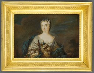 سيدة تدعى Louise-Jeanne de Durfot، Duchesse de Mazarin et de la Meilleraye، c.1750 (ألوان مائية على العاج) (انظر أيضًا 1630586) بواسطة المدرسة الفرنسية