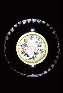 لوحة ، كبريتيد مع باقة زهور ، c.1845-55 بواسطة المدرسة الفرنسية