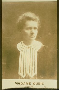 صورة ماري كوري (1867-1934) (صورة بني داكن) بواسطة المدرسة الفرنسية