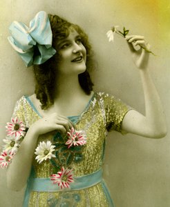 صورة لامرأة ج. 1898 (صورة ملونة يدويًا) بواسطة المدرسة الفرنسية