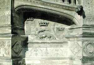 نقش من Grand Escalier يصور شعار النبالة لفرنسوا الأول (1494-1547) مع السمندل. بواسطة المدرسة الفرنسية