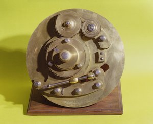 تجول في Guilloche ، التي تنتمي إلى لويس السادس عشر (1754-93) ، من صنع IT Mercklein Saxon من Garde-Meuble de la Couronne ، باريس ، 1780 (معدن مثبت على الخشب)