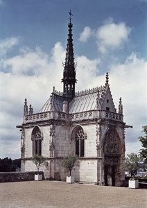 منظر ل Chapelle Saint-Hubert of Chateau Amboise ، انتهى في عام 1493 بواسطة المدرسة الفرنسية