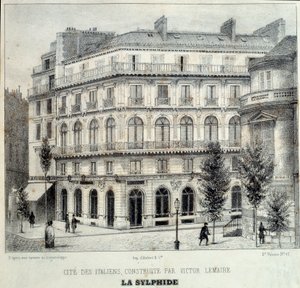 منظر لشارع Maison Doree (أو Maison d'Or) des Italians أدركه المهندس المعماري فيكتور لومير الذي تصور خيال تذهيب الشرفات وإطارات الخلجان ، ومن هنا جاء اسم المبنى الباريسي. نقش من عام 1839. باريس ، دي بواسطة المدرسة الفرنسية