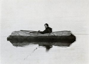 كامبل Afloat في كاياك ، 1911 ، 1913