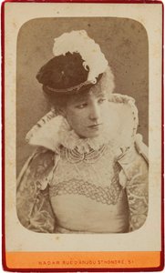 صورة لسارة برنهارد 1844-1923 ، حوالي 1865.