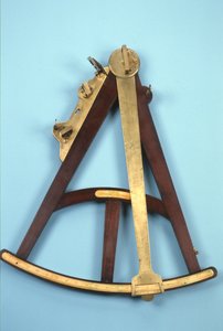 18 بوصة هادلي رباعي أو مثمن ، c.1760 (خشب ، نحاس وزجاج)